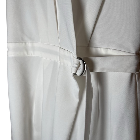 Adelyn Rae Wide Leg White Crop Jumpsuit Sz XS Culotte Belted Sleeveless Surplice - Picture 9 of 10